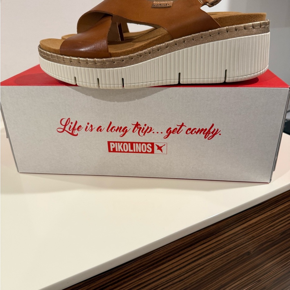 PIKOLINOS Gomera Leather Sandals. Size 41. New in box - Picture 2 of 6